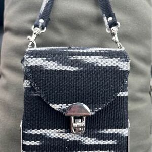 Small Black White Woven Crossbody Pouch Bag w Strap